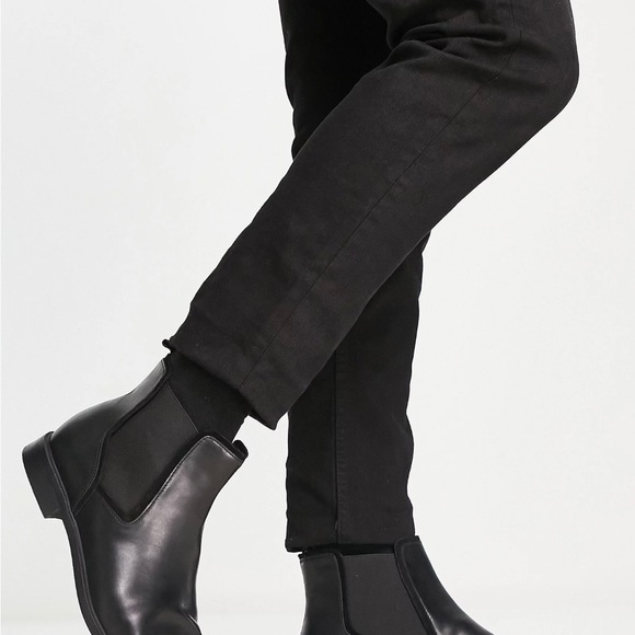 ASOS ABSOLUTE LEATHER CHELSEA BOOTS-wide - Picture 8 of 9